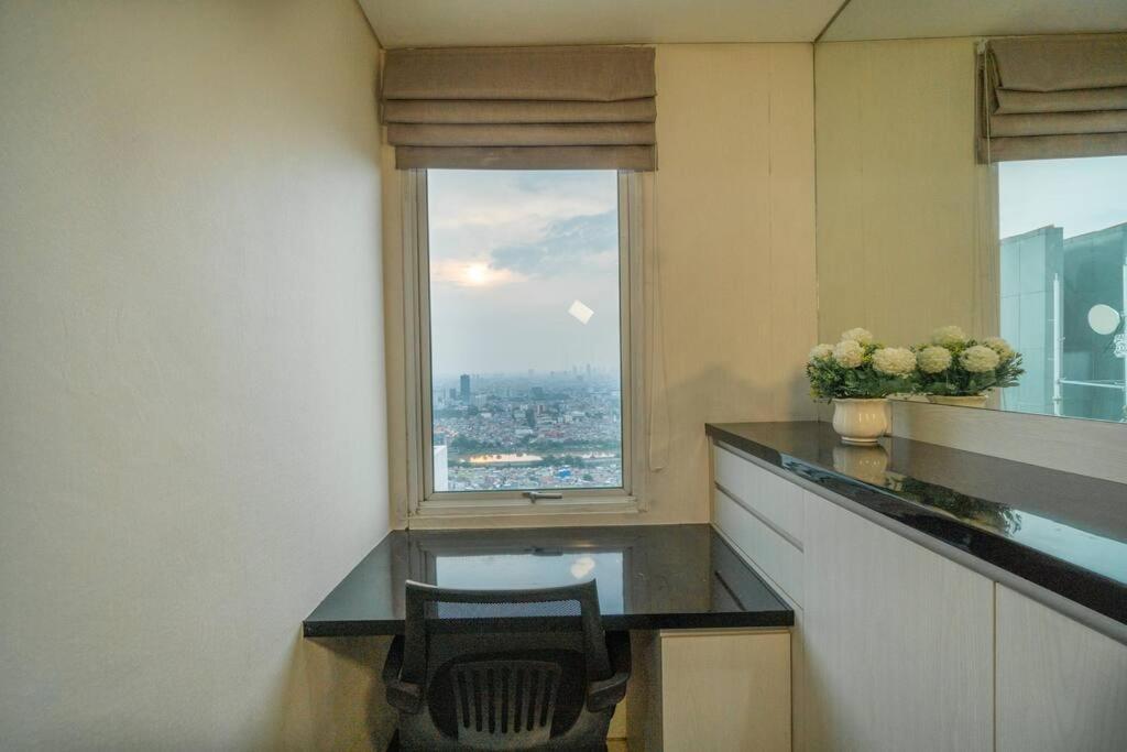 Modern & Comfy Studio In Central Jakarta, Scbd Bagian luar foto
