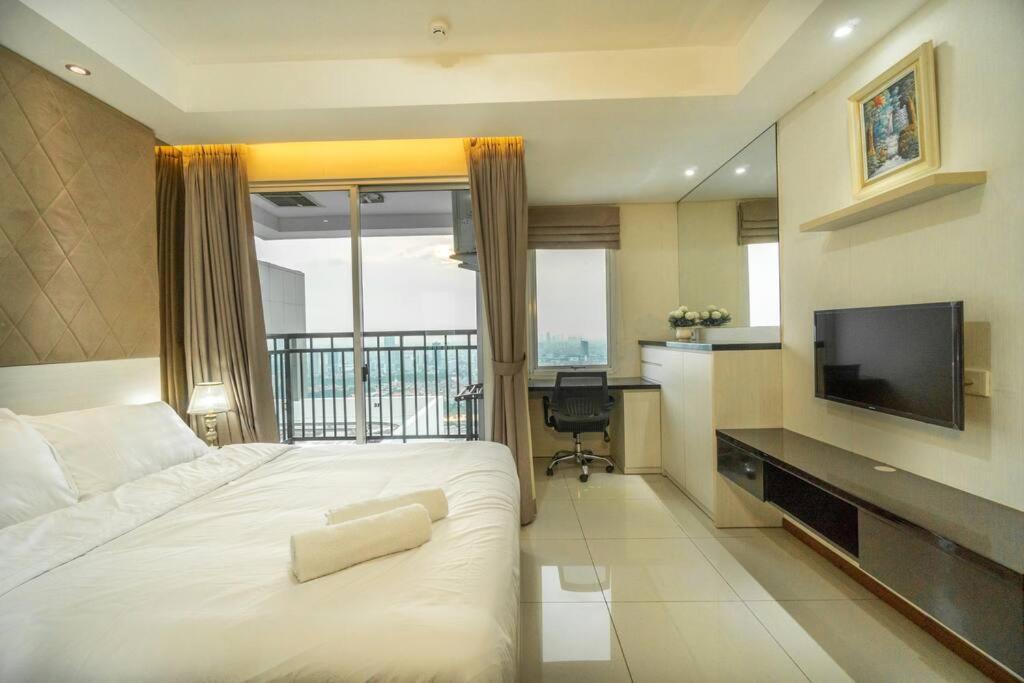 Modern & Comfy Studio In Central Jakarta, Scbd Bagian luar foto