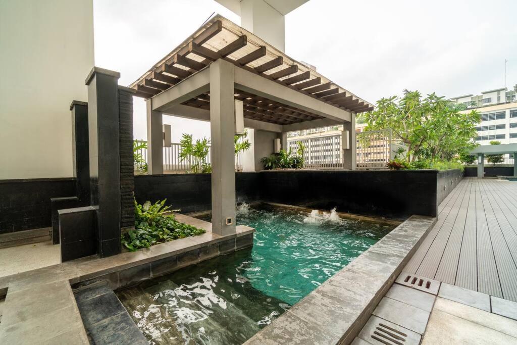 Modern & Comfy Studio In Central Jakarta, Scbd Bagian luar foto
