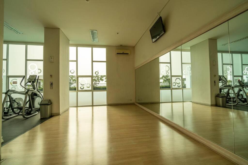 Modern & Comfy Studio In Central Jakarta, Scbd Bagian luar foto