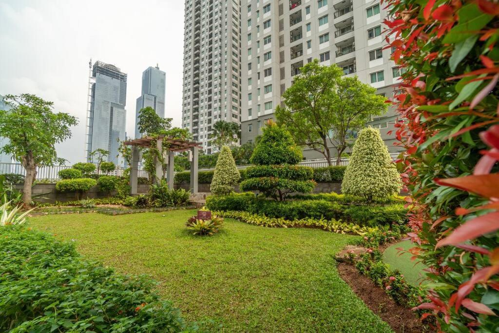 Modern & Comfy Studio In Central Jakarta, Scbd Bagian luar foto